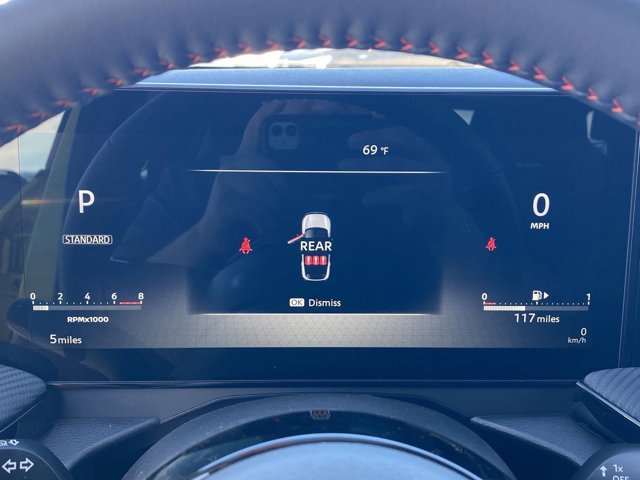 2025 Nissan Kicks SR Image 15 of 18