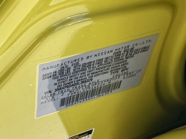 2025 Nissan Kicks SR Image 17 of 18