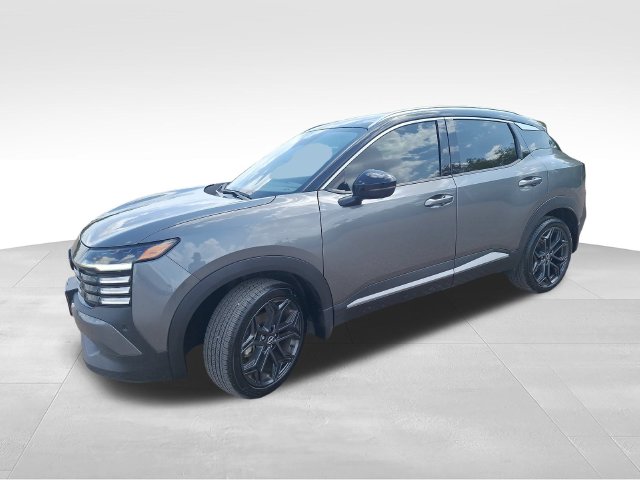 2025 Nissan Kicks SR Image 1 of 34