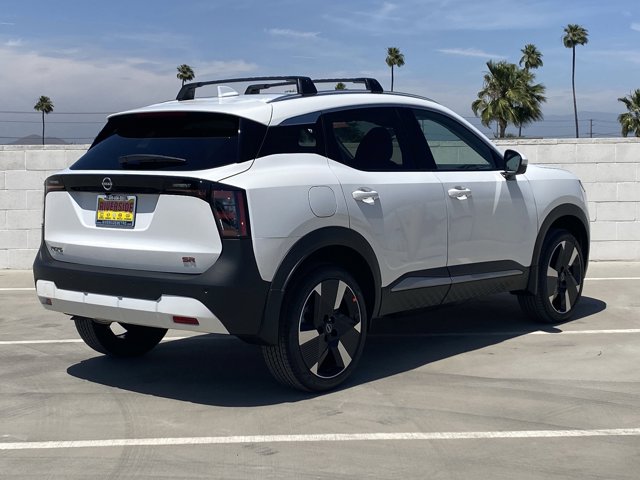 2025 Nissan Kicks SR Image 4 of 16