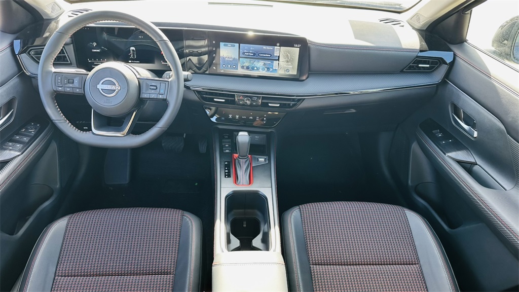 Vehicle image 13 of 29