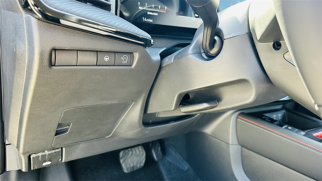 Vehicle image 16 of 29