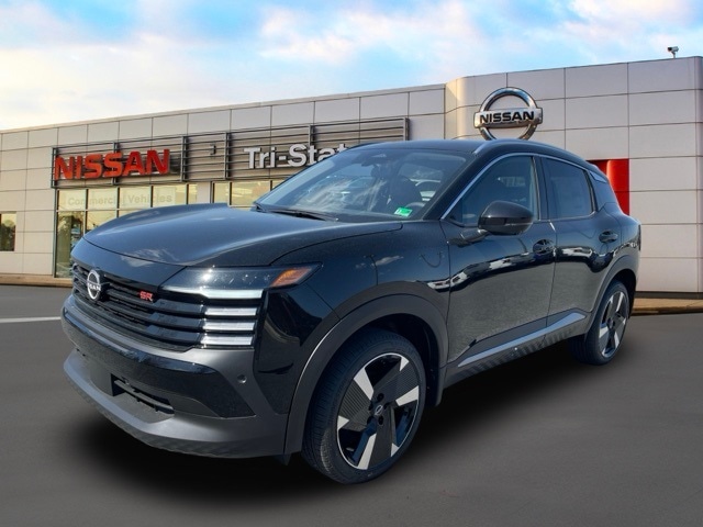 2025 Nissan Kicks SR Image 3 of 31