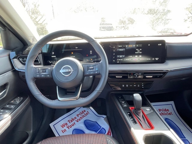 2025 Nissan Kicks SR Image 19 of 31