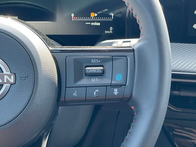 2025 Nissan Kicks SR Image 22 of 31