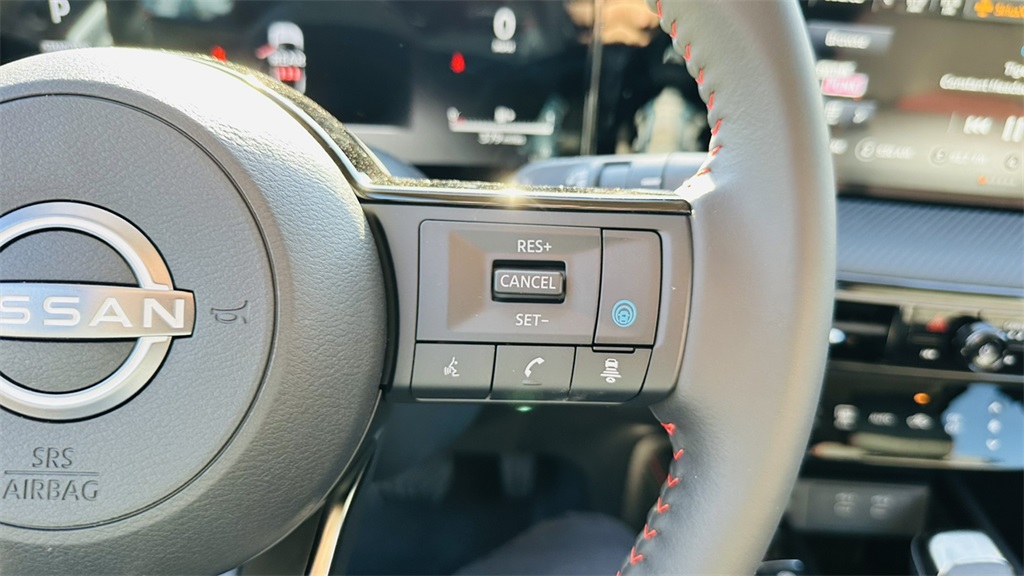 Vehicle image 15 of 29