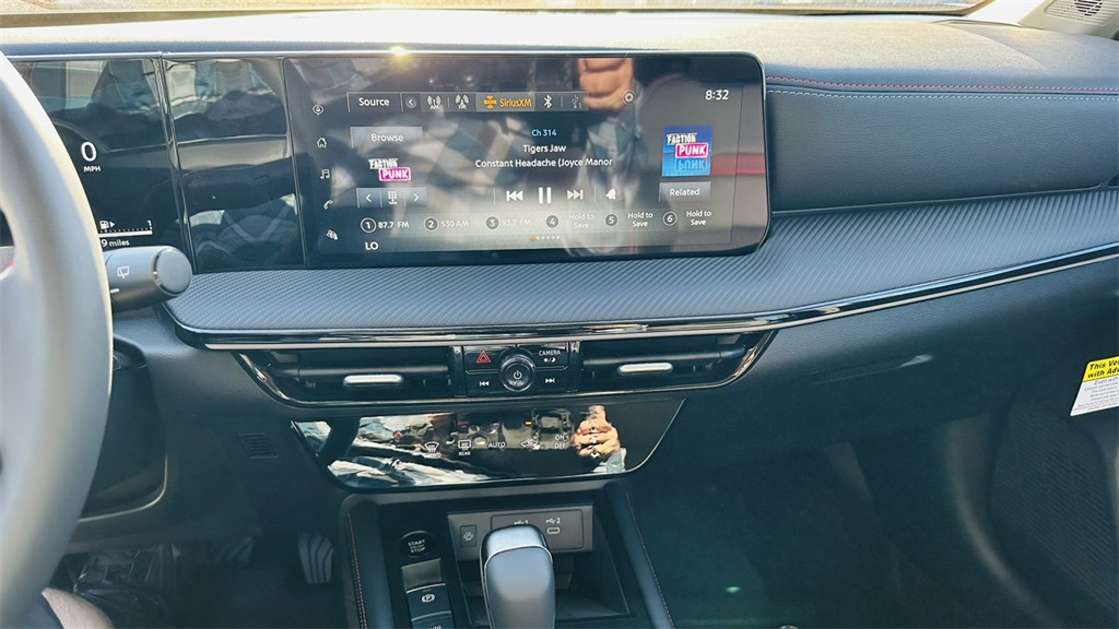 Vehicle image 22 of 29