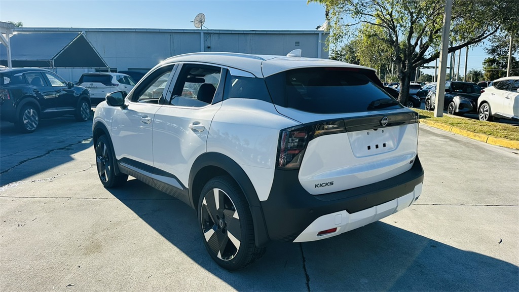 Vehicle image 7 of 29