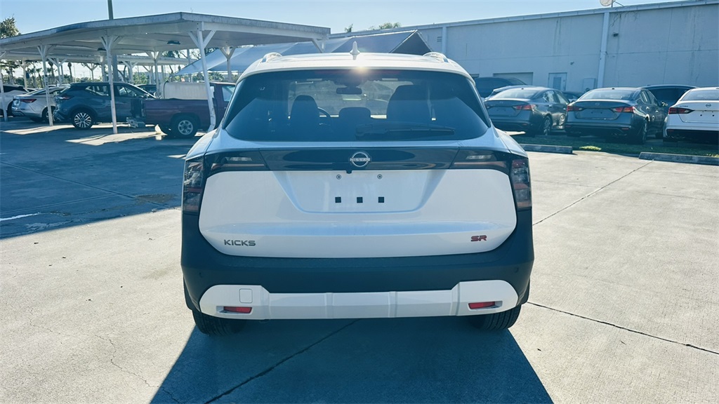 Vehicle image 6 of 29