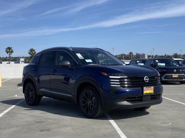 2025 Nissan Kicks SR Image 3 of 18