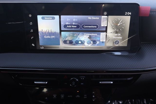 2025 Nissan Kicks SR Image 24 of 31