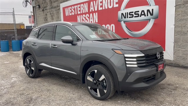 Vehicle image 8 of 25