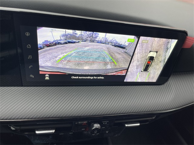 Vehicle image 20 of 25