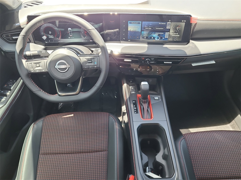 Vehicle image 9 of 16