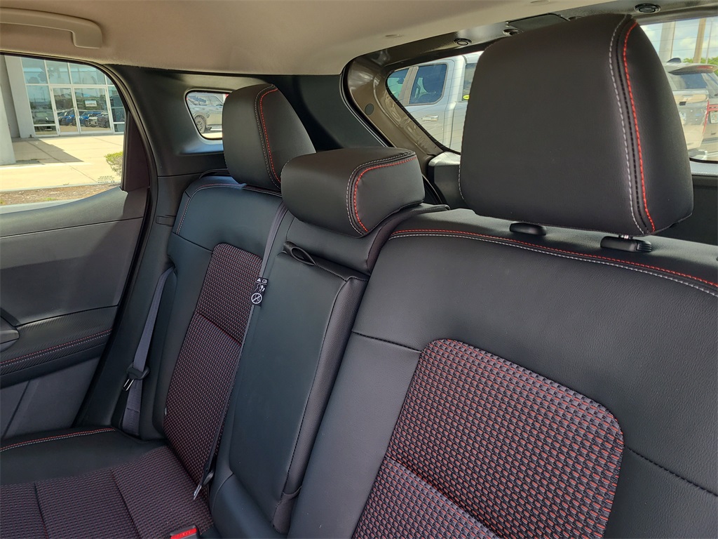 Vehicle image 6 of 16