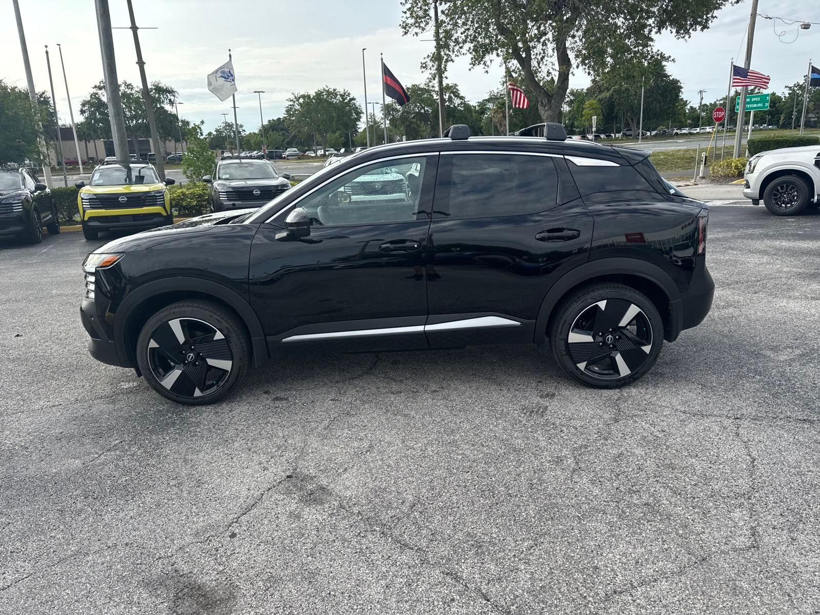 Vehicle image 6 of 24