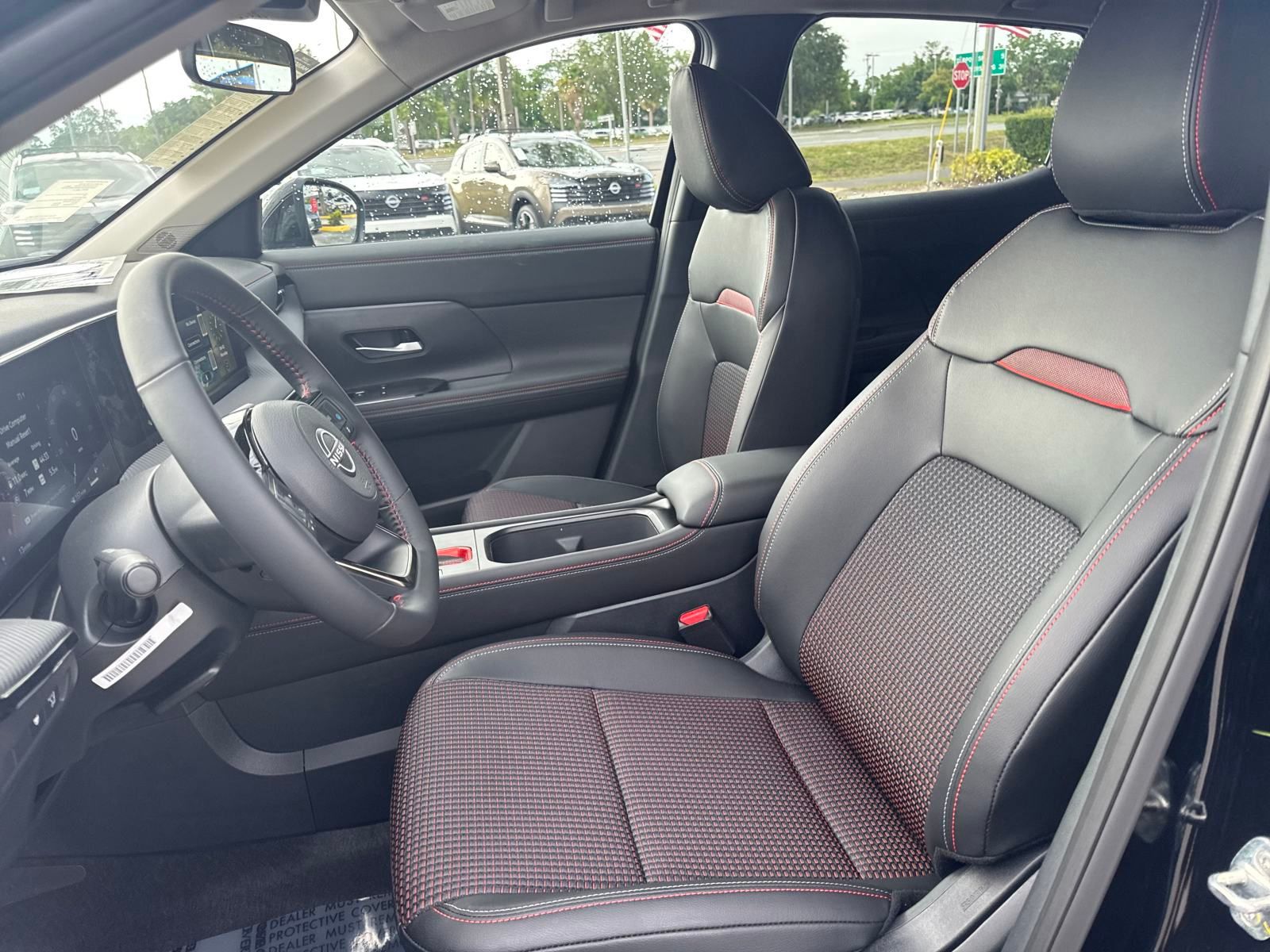 Vehicle image 22 of 24