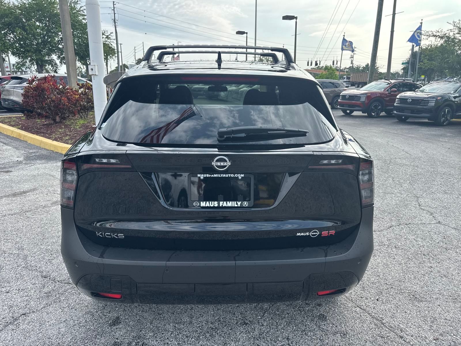 Vehicle image 9 of 24