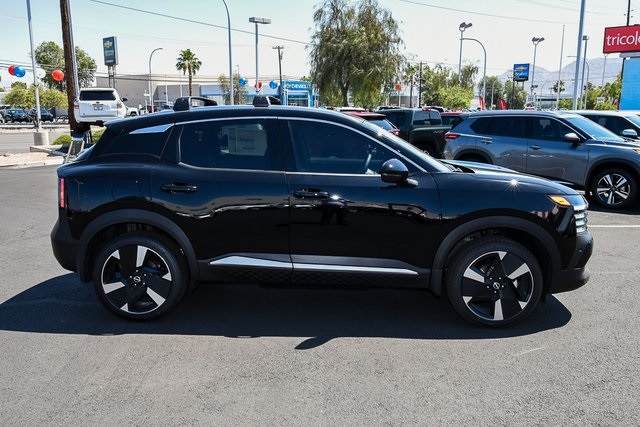 2025 Nissan Kicks SR Image 6 of 40