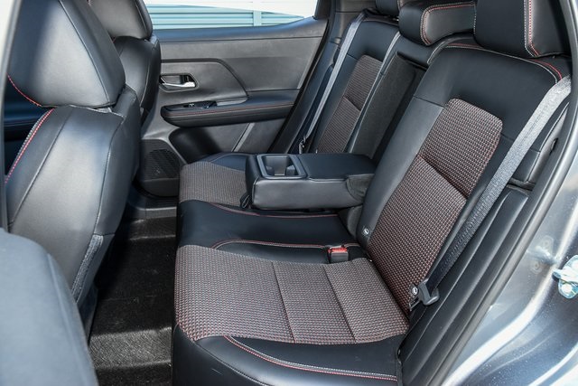 2025 Nissan Kicks SR Image 19 of 40