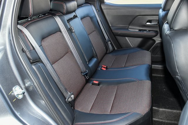 2025 Nissan Kicks SR Image 20 of 40