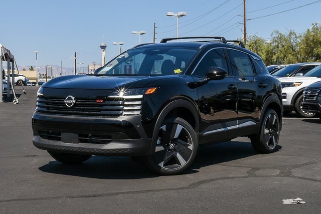 2025 Nissan Kicks SR Image 1 of 40