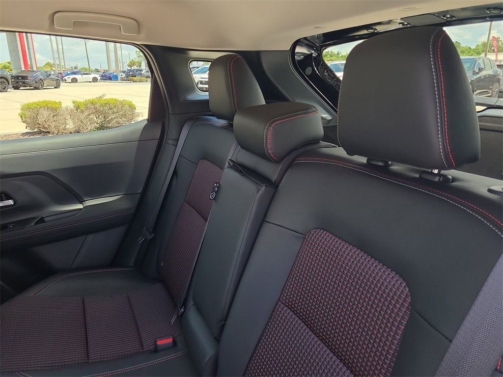 Vehicle image 6 of 16