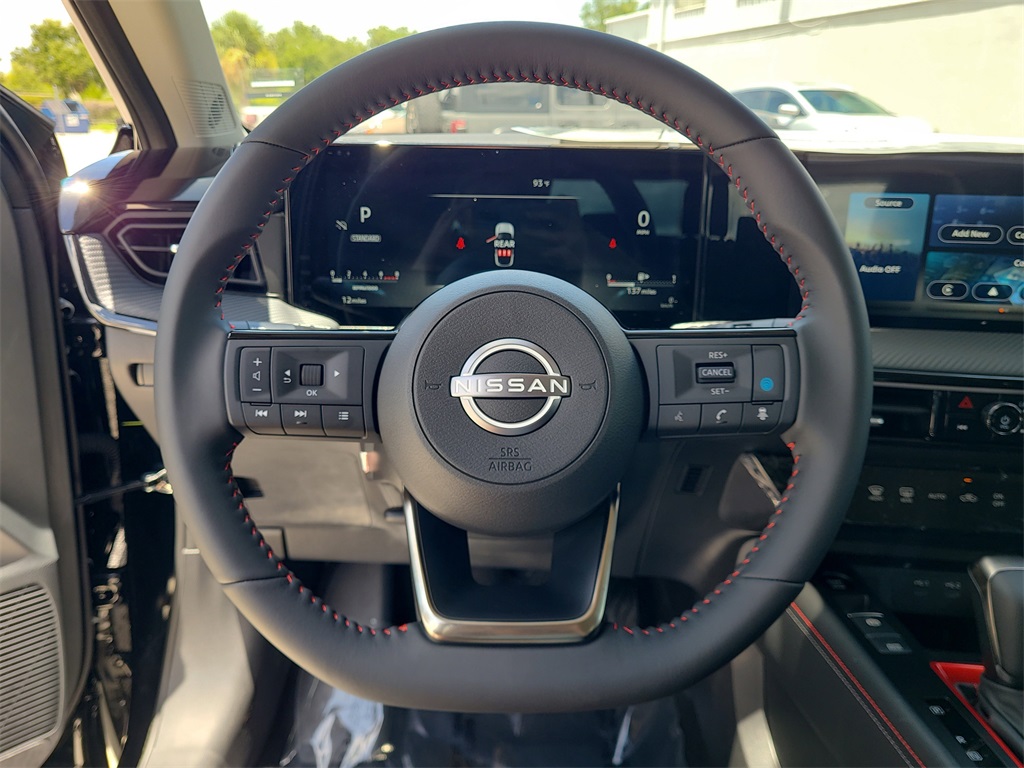 Vehicle image 12 of 16
