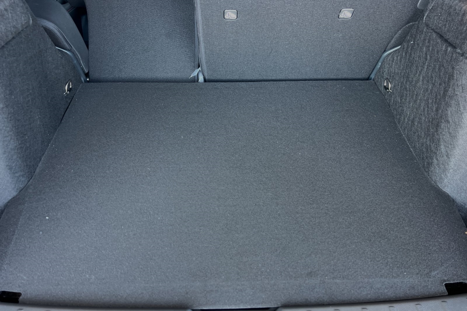 Vehicle image 15 of 24