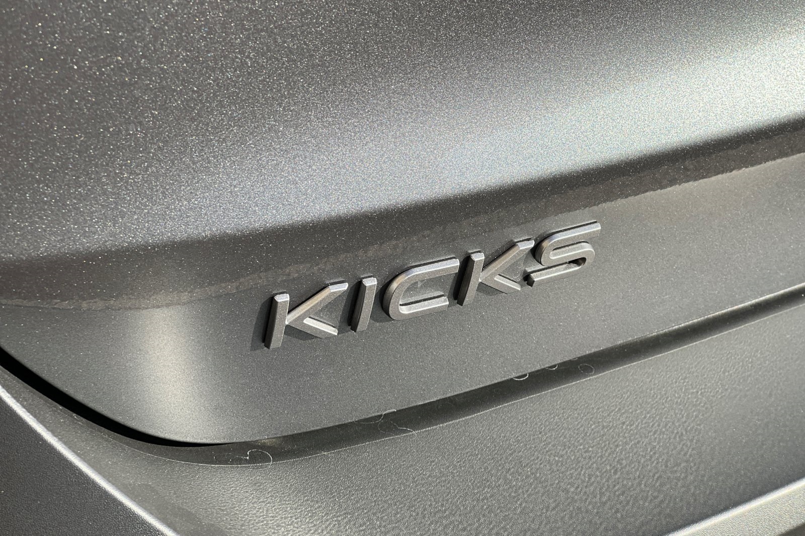 Vehicle image 9 of 24