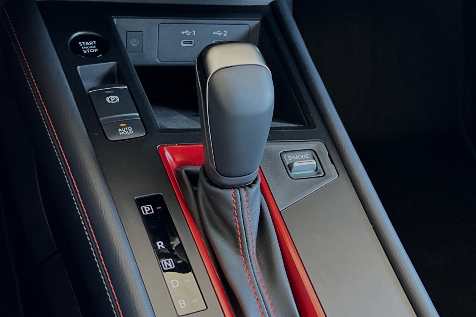 Vehicle image 21 of 24