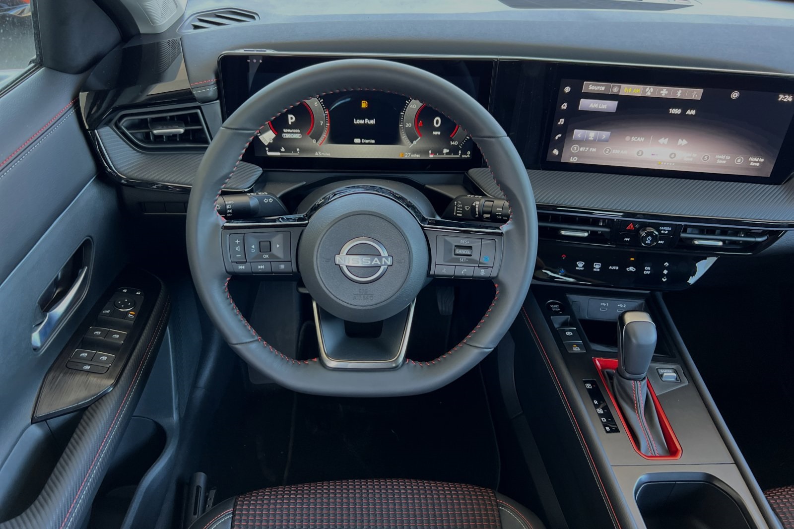 Vehicle image 14 of 24