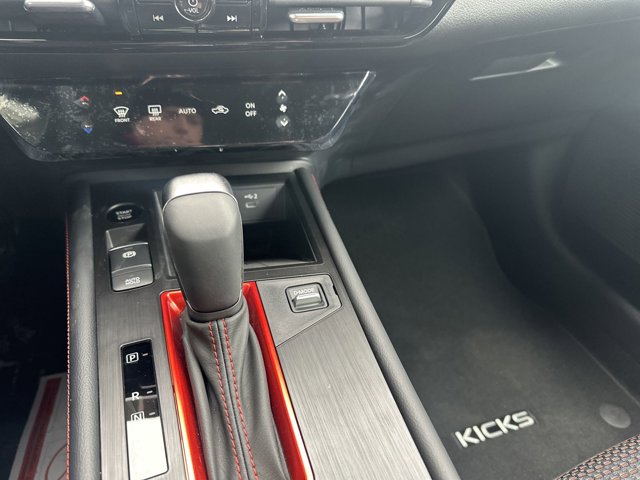 Vehicle image 58 of 77