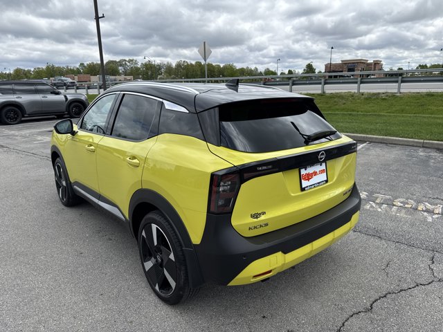 Vehicle image 6 of 77