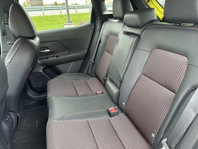 Vehicle image 44 of 77