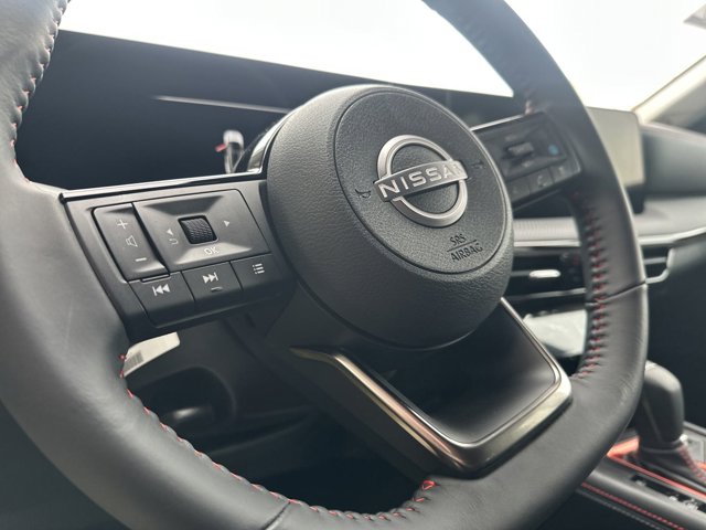 Vehicle image 36 of 77