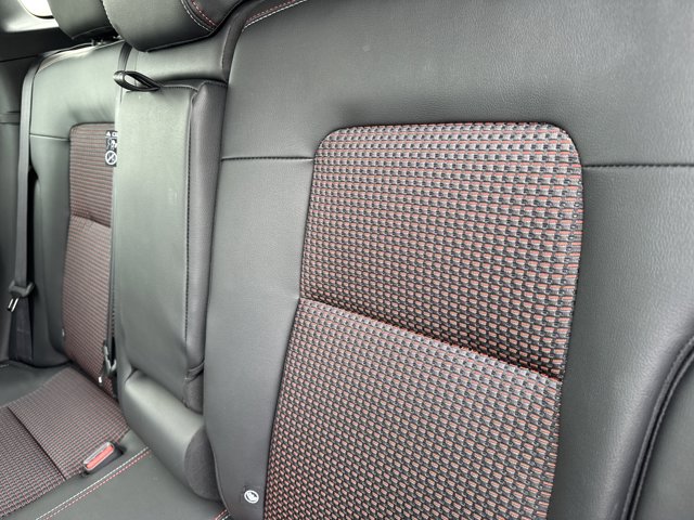 Vehicle image 46 of 77