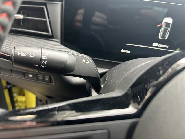 Vehicle image 38 of 77