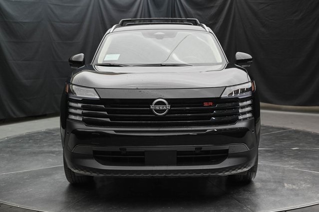 Vehicle image 2 of 32