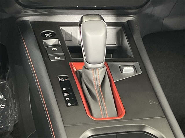 Vehicle image 19 of 25