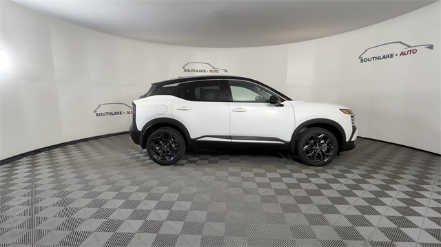 Vehicle image 5 of 25