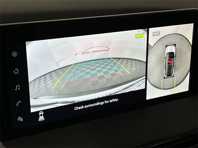 Vehicle image 17 of 25