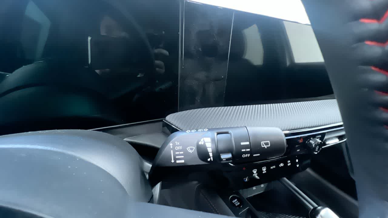 Vehicle image 19 of 46
