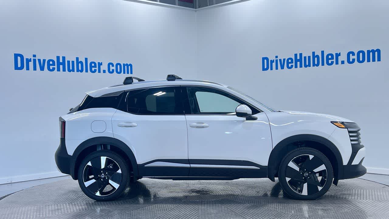 Vehicle image 4 of 46