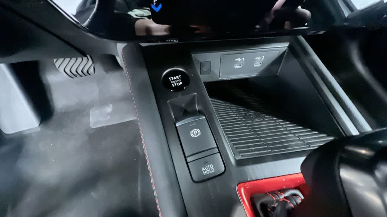 Vehicle image 17 of 46