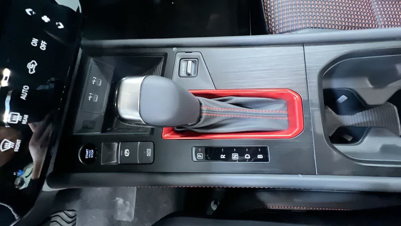 Vehicle image 30 of 46