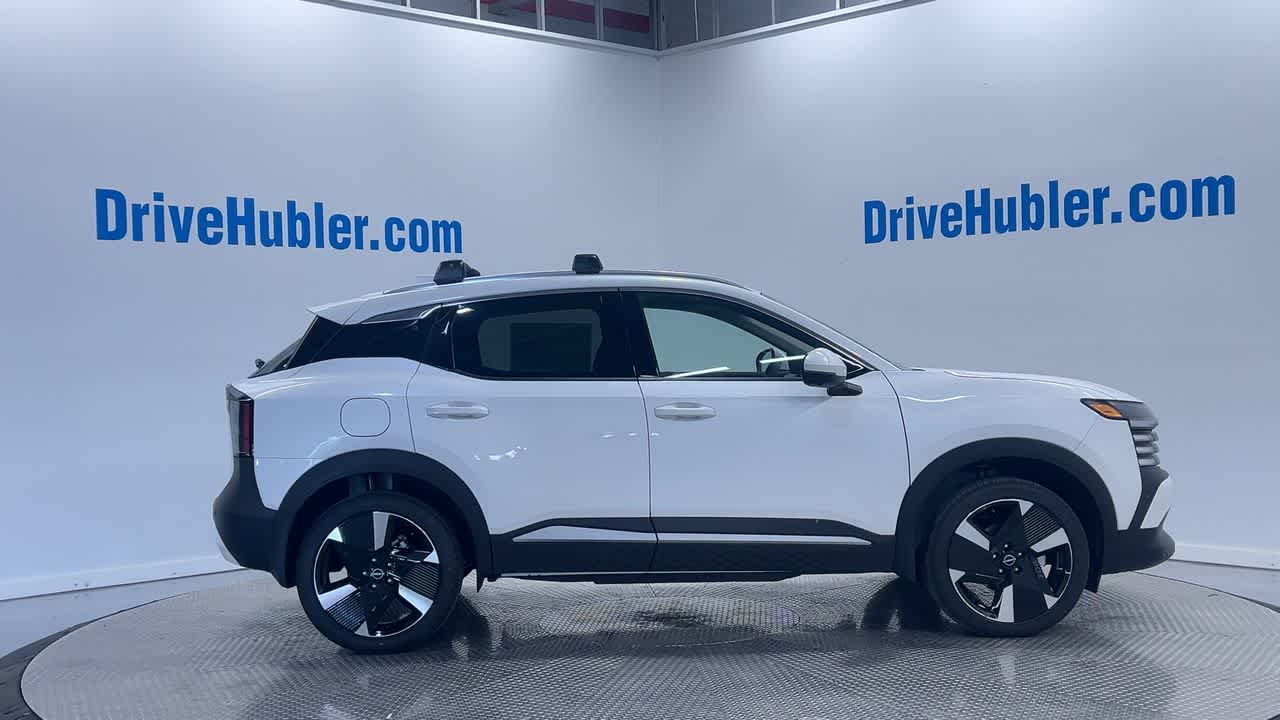 Vehicle image 5 of 46