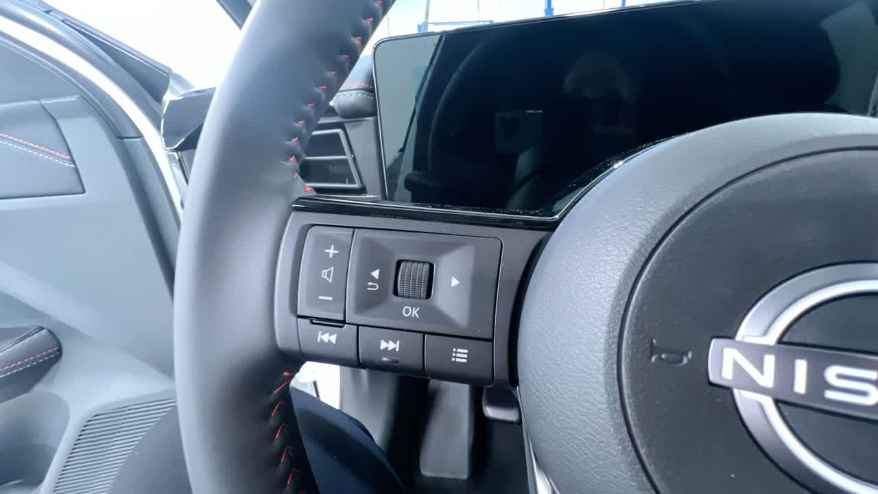 Vehicle image 20 of 46