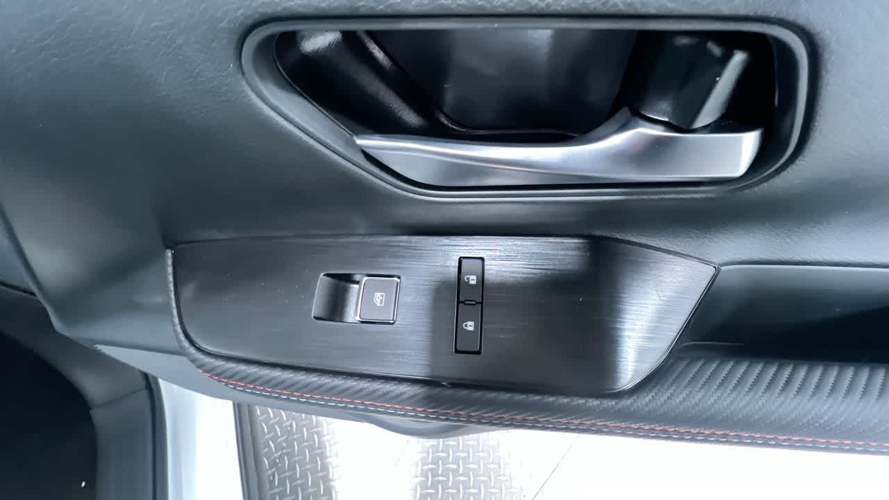 Vehicle image 36 of 46