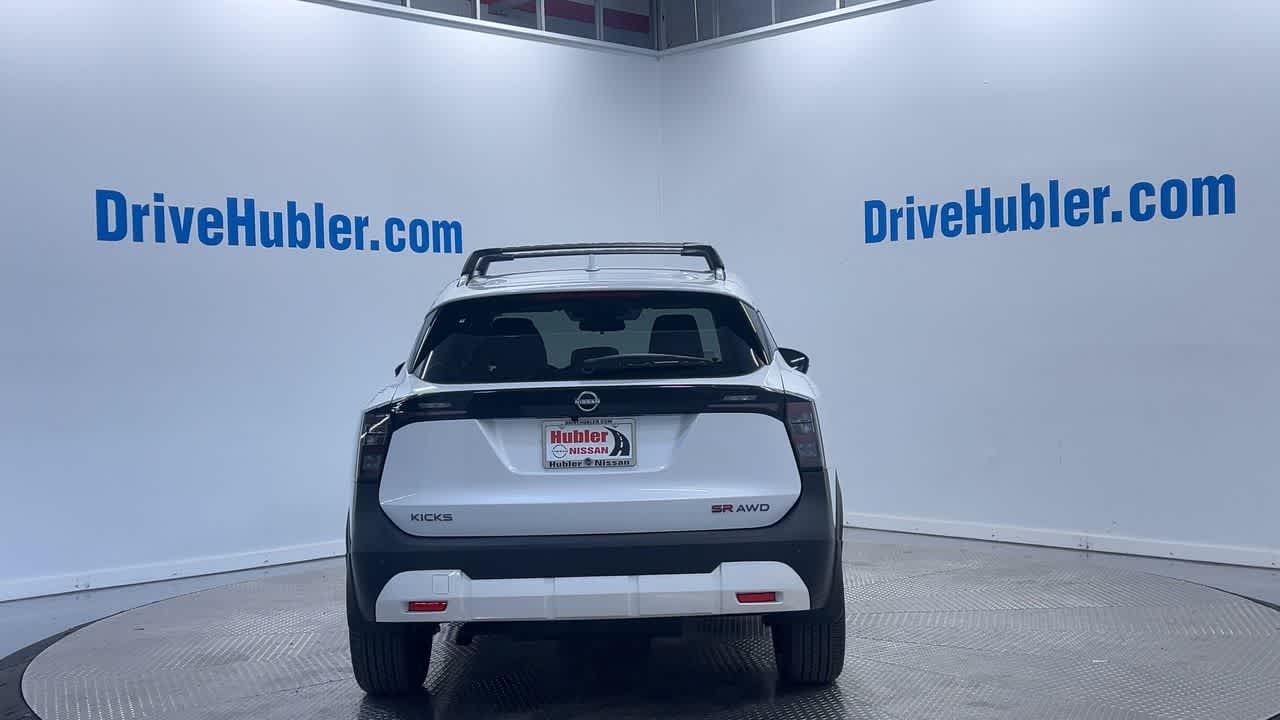 Vehicle image 7 of 46